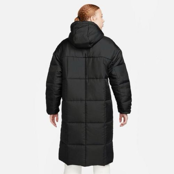 Nike Women’s sportswear thermal-fit classic parka - Picture 9 of 9